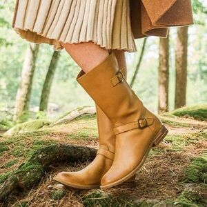 Born NWOT Delano Dress Boots Women’s Sz 9.5